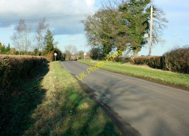 Photo 6"x4" 2009 : North east on Durlett Road Sells Green c2009