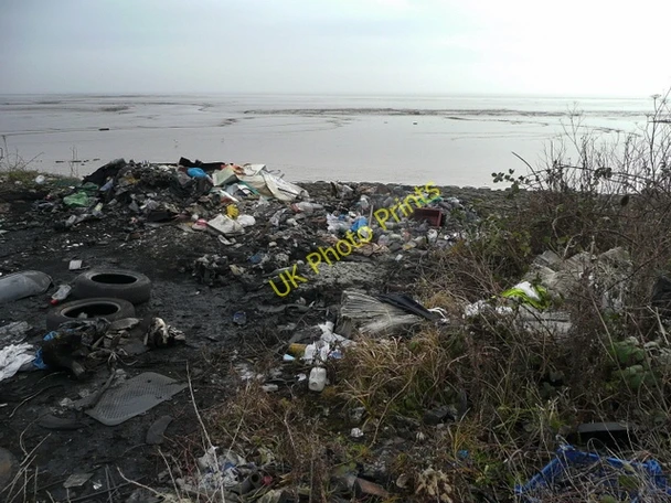 Photo 6"x4" Rubbish on the shoreline Pwll-Mawr c2009