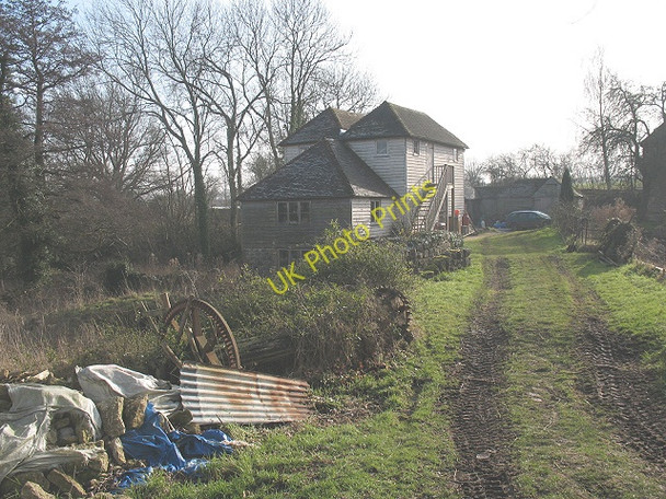 Photo 6"x4" Old mill and its equipment Lenham Heath c2009