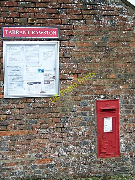 Photo 6"x4" George V postbox, Tarrant Rawston Tarrant Rushton c2009