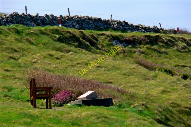 Photo 6"x4" Mullaghmore memorial Mullaghmore c2008