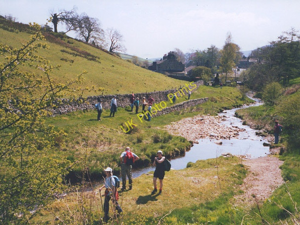 Photo 6"x4" Walkers alongside Hebden Beck Hebden c2000