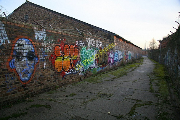Photo 6"x4" Graffiti, Melville Lane Craigie\/NO4231 c2009