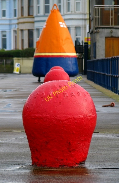 Photo 6"x4" Bollards and a buoy, Eisenhower Pier Bangor Bangor\/J5081 c2009