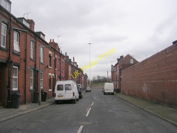 Photo 6"x4" Recreation Place - Crosby Road Beeston Hill c2009