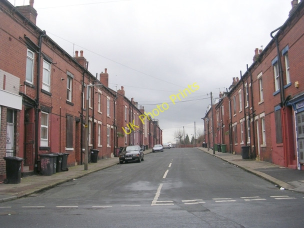 Photo 6"x4" Recreation Street - Crosby Road Beeston Hill c2009
