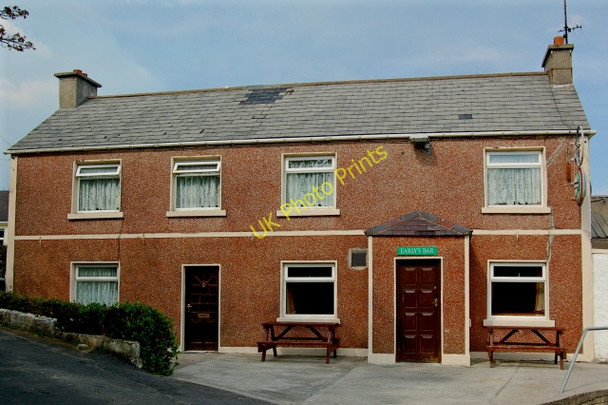 Photo 6"x4" Aranmore Island - Early's Pub Leabgarrow c2008