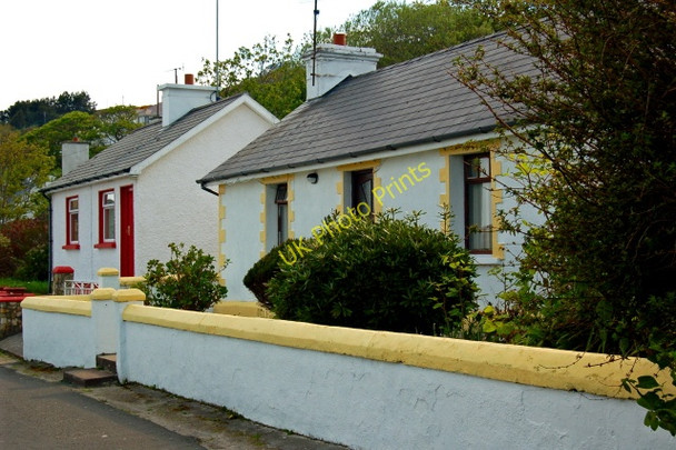 Photo 6"x4" Aranmore Island - Cottages along road to Aphort Leabgarrow c2008