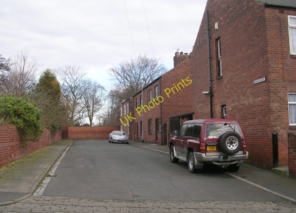 Photo 6"x4" Banks Mount - Banks Avenue Pontefract c2009 P1