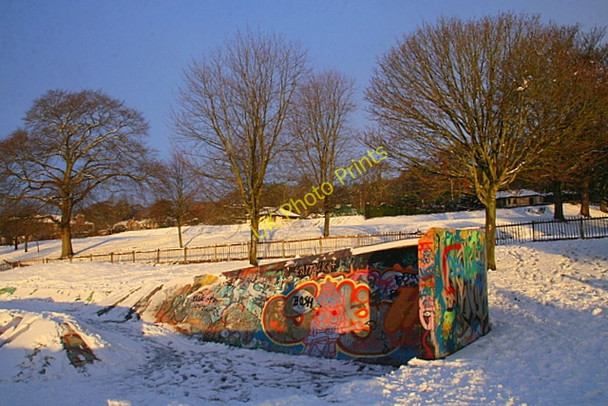 Photo 6"x4" Skate park, Dudhope park Craigie\/NO4231 c2009