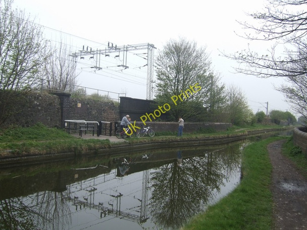 Photo 6"x4" Puppy Green Aqueduct - Birmingham Canal (New Main Line) Tipton\/SO9592 c2009