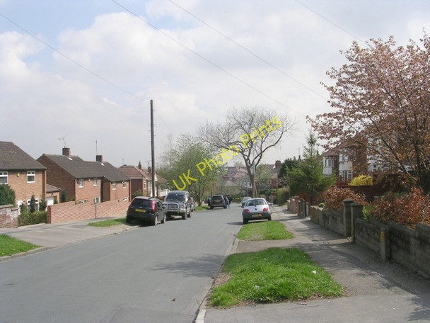 Photo 6"x4" Armley Grange Avenue - viewed from Armley Grange Mount Armley c2009