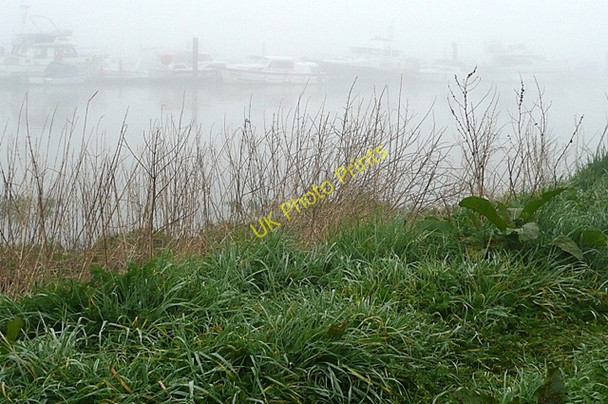 Photo 6"x4" Misty River Barrow New Ross c2009