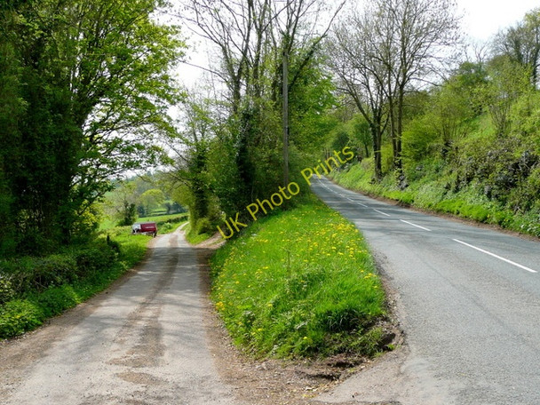 Photo 6"x4" High and low road, Crews Hill Aston Crews c2009