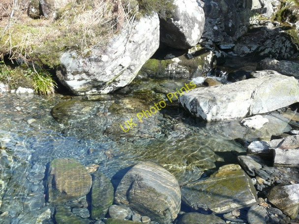 Photo 6"x4" The crystal clear water of the Allt Coire Mhicrail Kinloch Hourn c2009