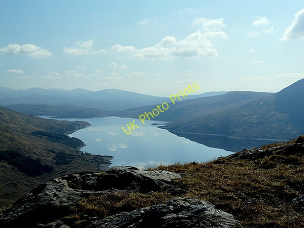 Photo 6"x4" Loch Quoich. Bac nan Canaichean c2009