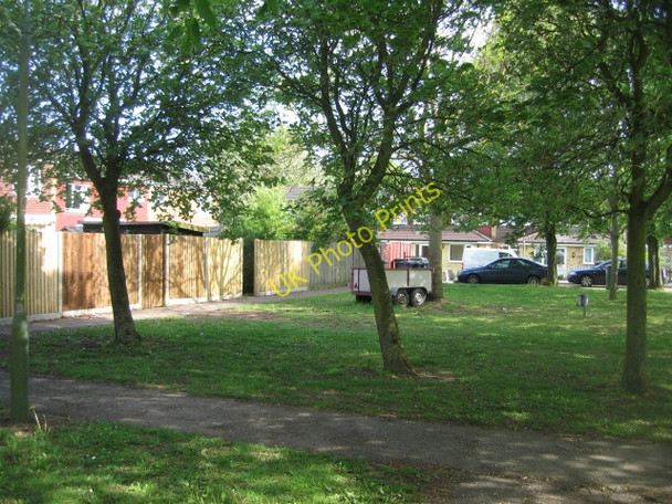Photo 6"x4" Green space off Ludlow Close Basingstoke c2009