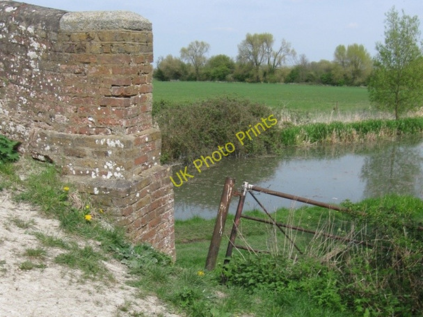 Photo 6"x4" Access to Canal Bridge 12 on the Aylesbury Arm Broughton\/SP8413 c2009