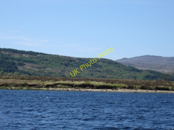 Photo 6"x4" Loch Shiel shoreline with Claish Moss behind, hills beyond Dalnabreck\/NM7069 c2009