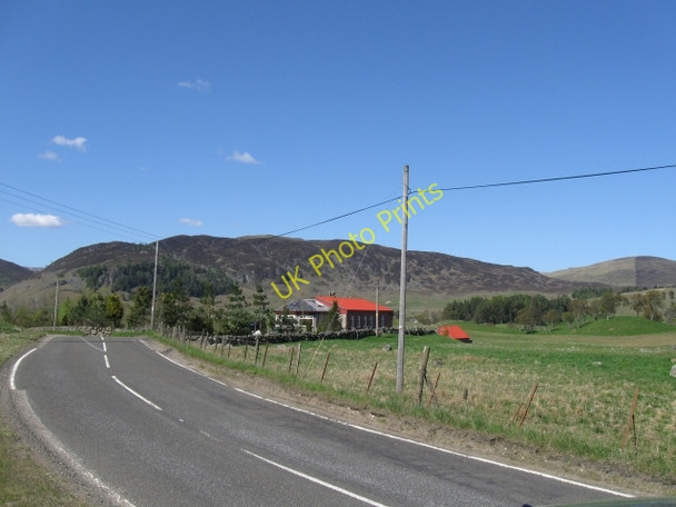 Photo 6"x4" A93 & house, looking north Dalhenzean c2009