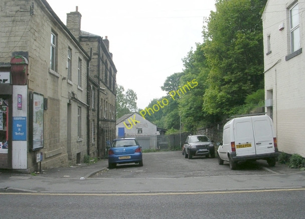 Photo 6"x4" Old Robin - Westgate Cleckheaton c2009