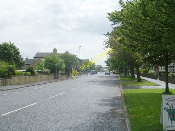 Photo 6"x4" Halifax Road - viewed from Highmoor Lane Cleckheaton c2009