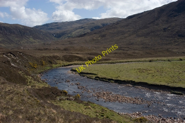 Photo 6"x4" Abhainn Strath na Sealga Meall a' Chlaignn c2009