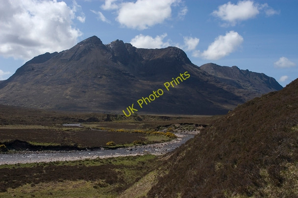 Photo 6"x4" Abhainn Strath na Sealga Meall a' Chlaignn c2009 P2