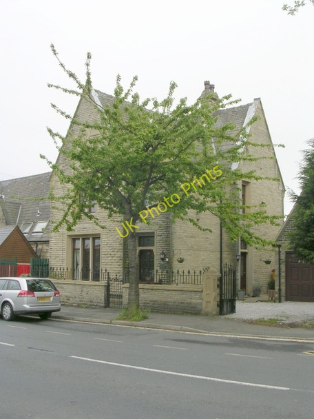 Photo 6"x4" Old School House - Hightown Road Cleckheaton c2009