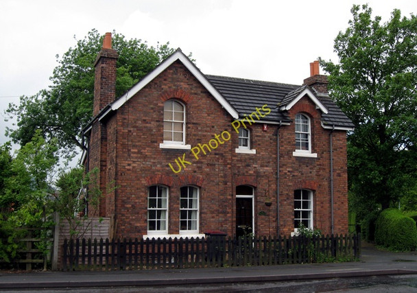 Photo 6"x4" Former Station House Wellington\/SJ6411 c2009