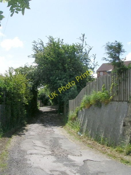 Photo 6"x4" Footpath - Kent Road Pudsey\/SE2233 c2009