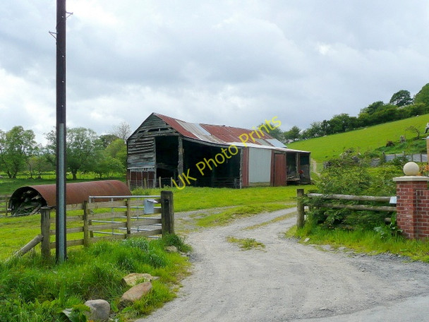 Photo 6"x4" Barn at Lletty Gwilym Isaf Cefn Coch\/SJ0402 c2009