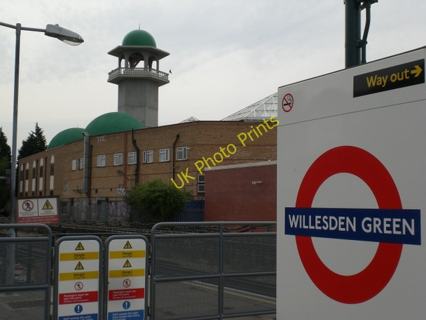 Photo 6"x4" Platform end, Willesden Green Underground Station NW2 Willesden c2009