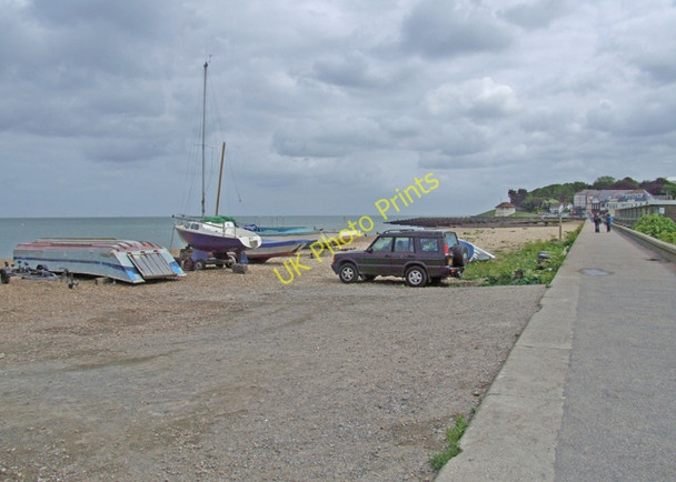 Photo 6"x4" Sea Wall Whitstable c2009