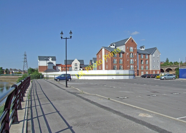 Photo 6"x4" Riverside promenade Chester c2009