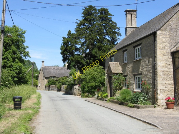 Photo 6"x4" Barnwell - Lane To The Castle Barnwell c2009