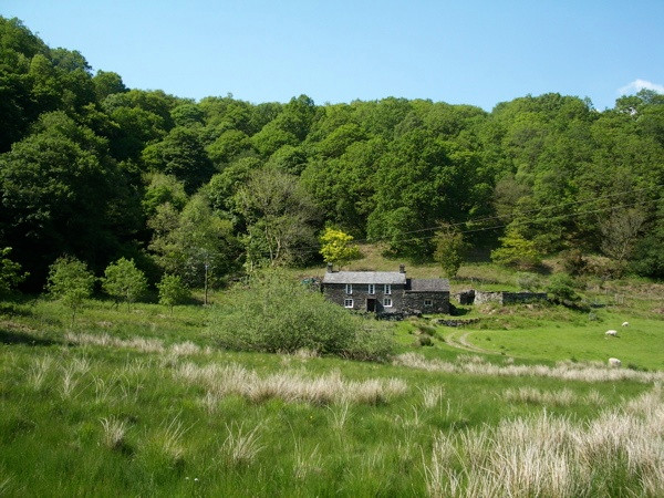 Photo 6"x4" Farmhouse near Ty Mawr Pont-y-pant c2009