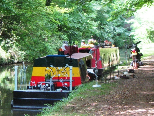 Photo 6"x4" A smith's narrowboat and floating forge moored near Marshcroft Bridge Tring c2009