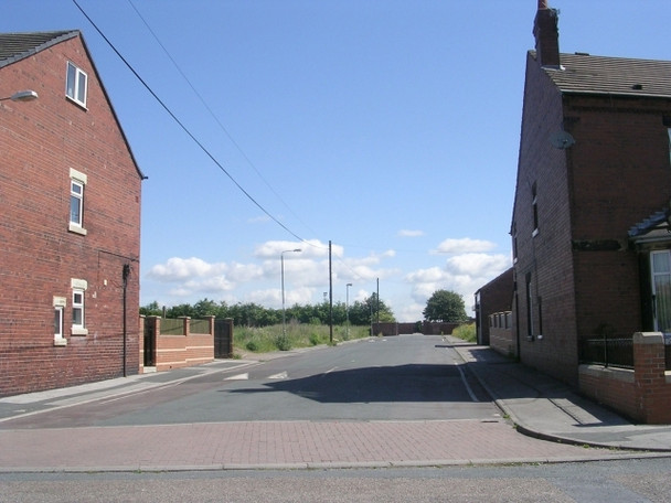 Photo 6"x4" Rockingham Street - Railway Terrace Hemsworth\/SE4213 c2009