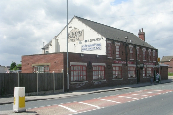 Photo 6"x4" The Farmers - Wakefield Road Hemsworth\/SE4213 c2009