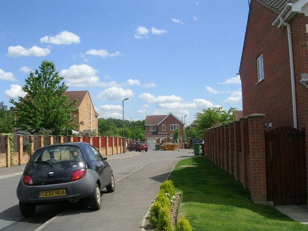 Photo 6"x4" Pinefield Way - Elm Crescent Hemsworth\/SE4213 c2009