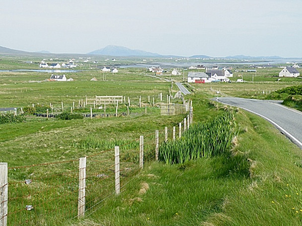 Photo 6"x4" Paibeil and Ceann a'Bh\u00c3\u00a0igh Bayhead\/NF7468 c2009