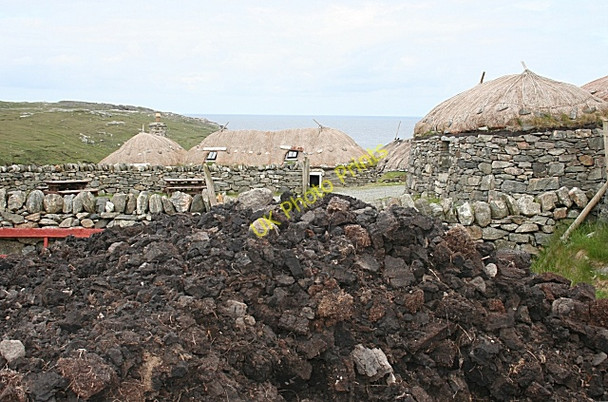 Photo 6"x4" Na Gearranan Blackhouse Village c2009