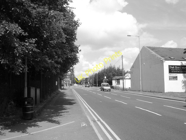 Photo 6"x4" Huddersfield Road - viewed from Common Road Low Moor\/SE1528 c2009 P1