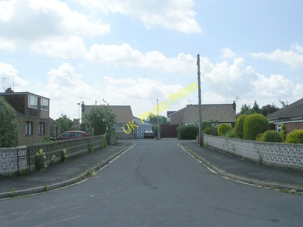 Photo 6"x4" Wolsey Gardens - Wolsey Croft Sherburn in Elmet c2009