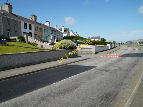 Photo 6"x4" The Promenade Holyhead\/Caergybi c2009