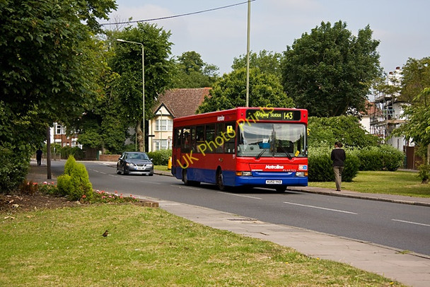 Photo 6"x4" 143 on East End Road Finchley c2009
