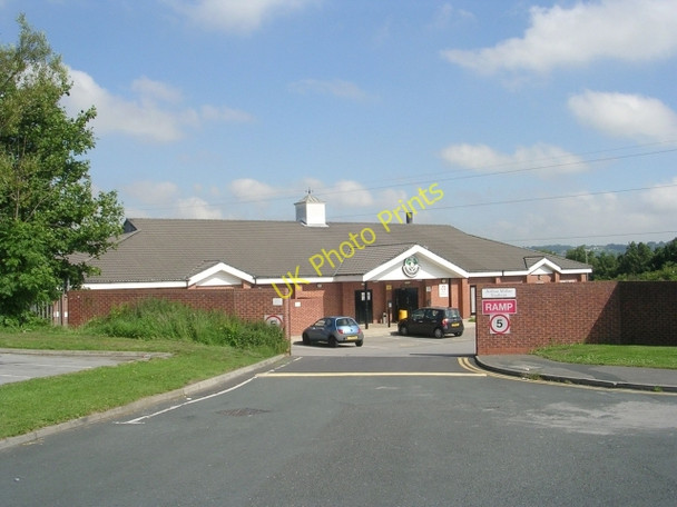 Photo 6"x4" Arthur Miller Stadium - Coal Hill Drive Pudsey\/SE2233 c2009
