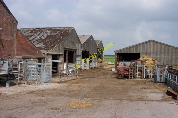 Photo 6"x4" Farmyard Gibstick Hall Winmarleigh Moss c2009