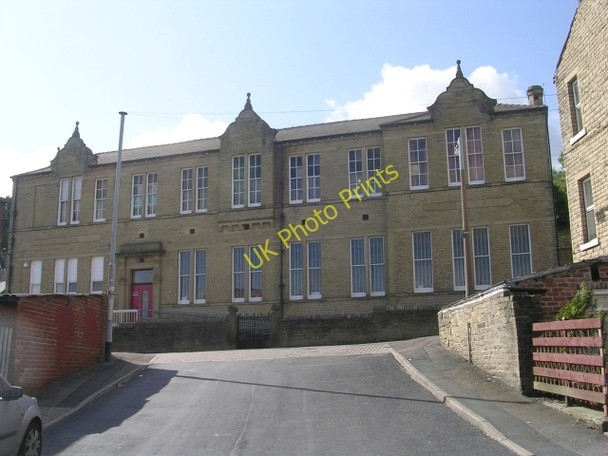 Photo 6"x4" Former Rastrick School Board - Victoria Schools - Healey Wood Road Brighouse\/SE1423 c2009
